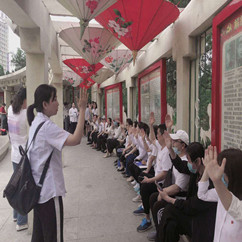 1593055175906120.jpg 舉手242.jpg