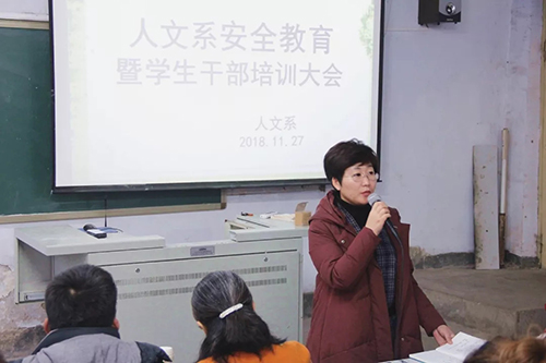 1592015745135313.jpg 640.webp (3).jpg