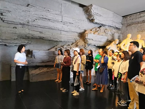 1592024551635450.jpg 640.webp.jpg