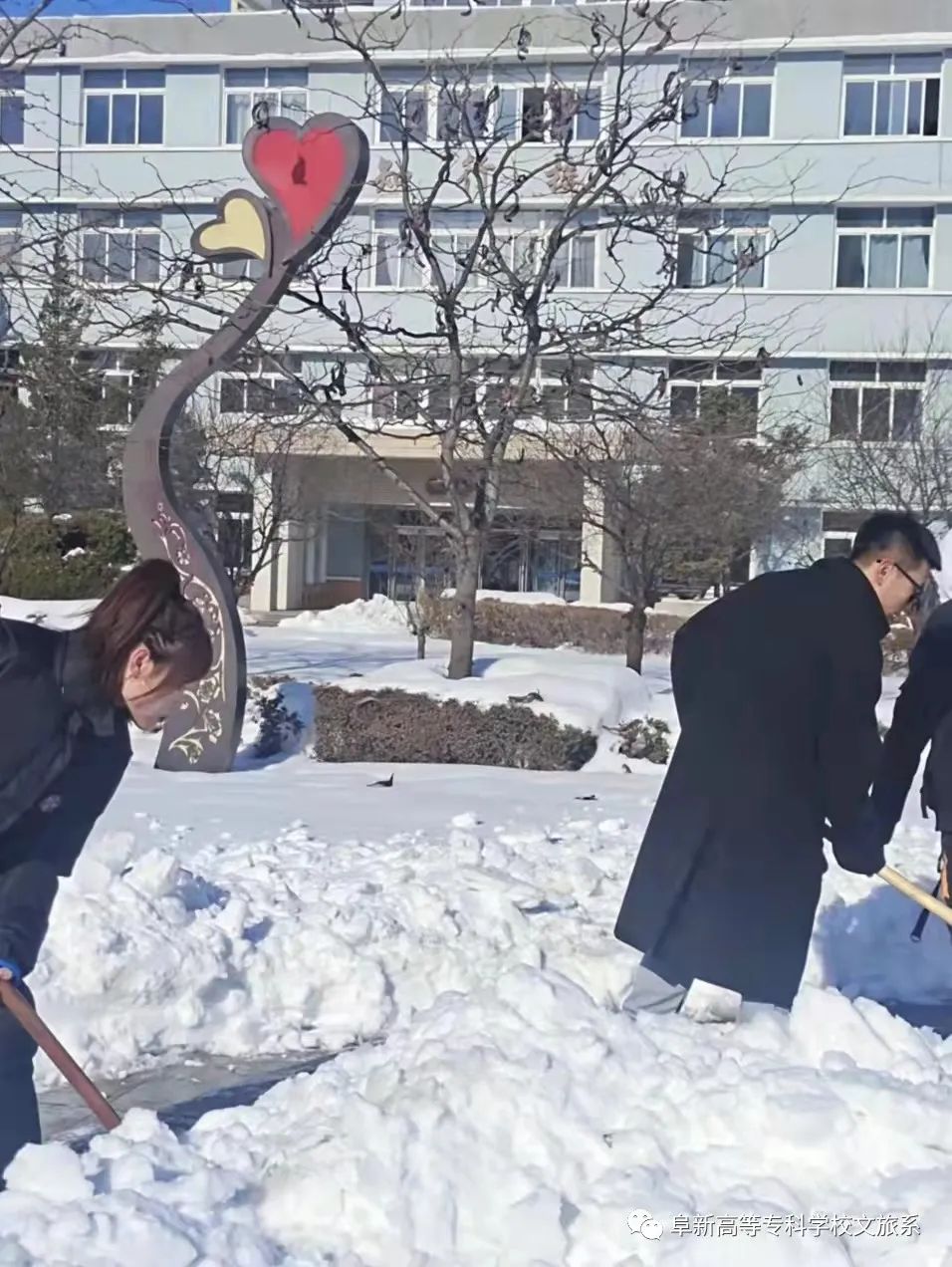 1642870648114197.jpg 雪至盛,飛漫天 (2).jpg