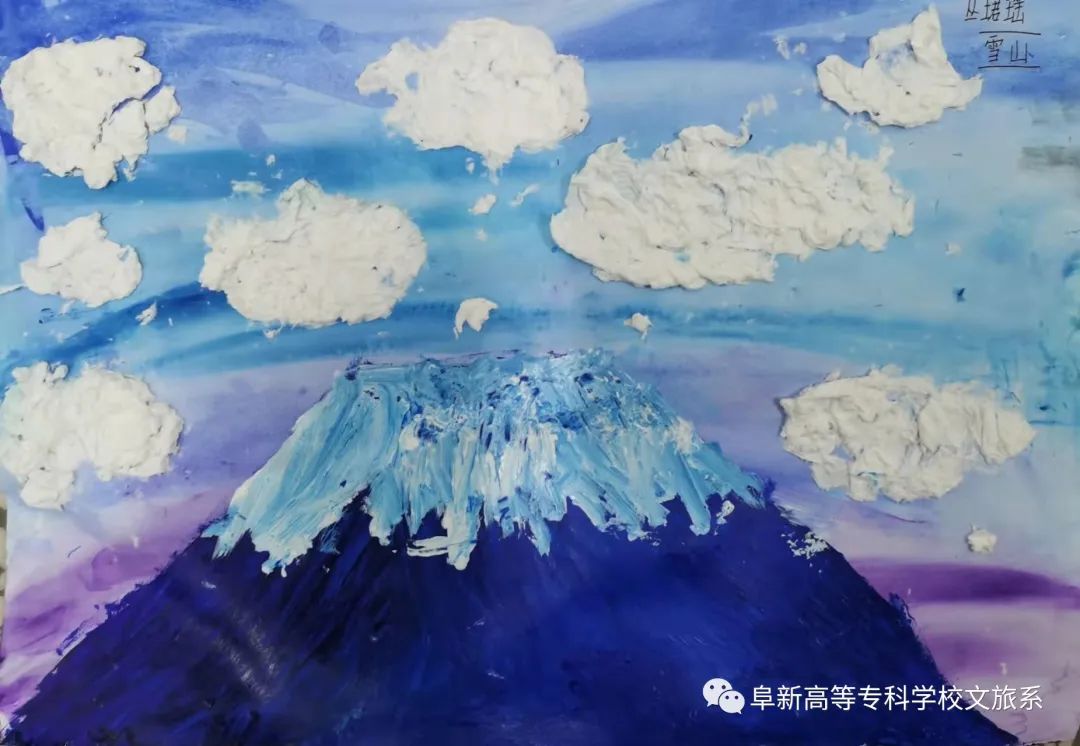 1642873193352344.jpg 21級(jí)廣告設(shè)計(jì)專(zhuān)業(yè)平面構(gòu)成作品展示 (5).jpg