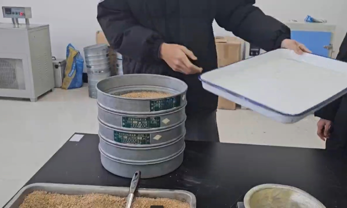 細(xì)集料篩分實(shí)驗(yàn)